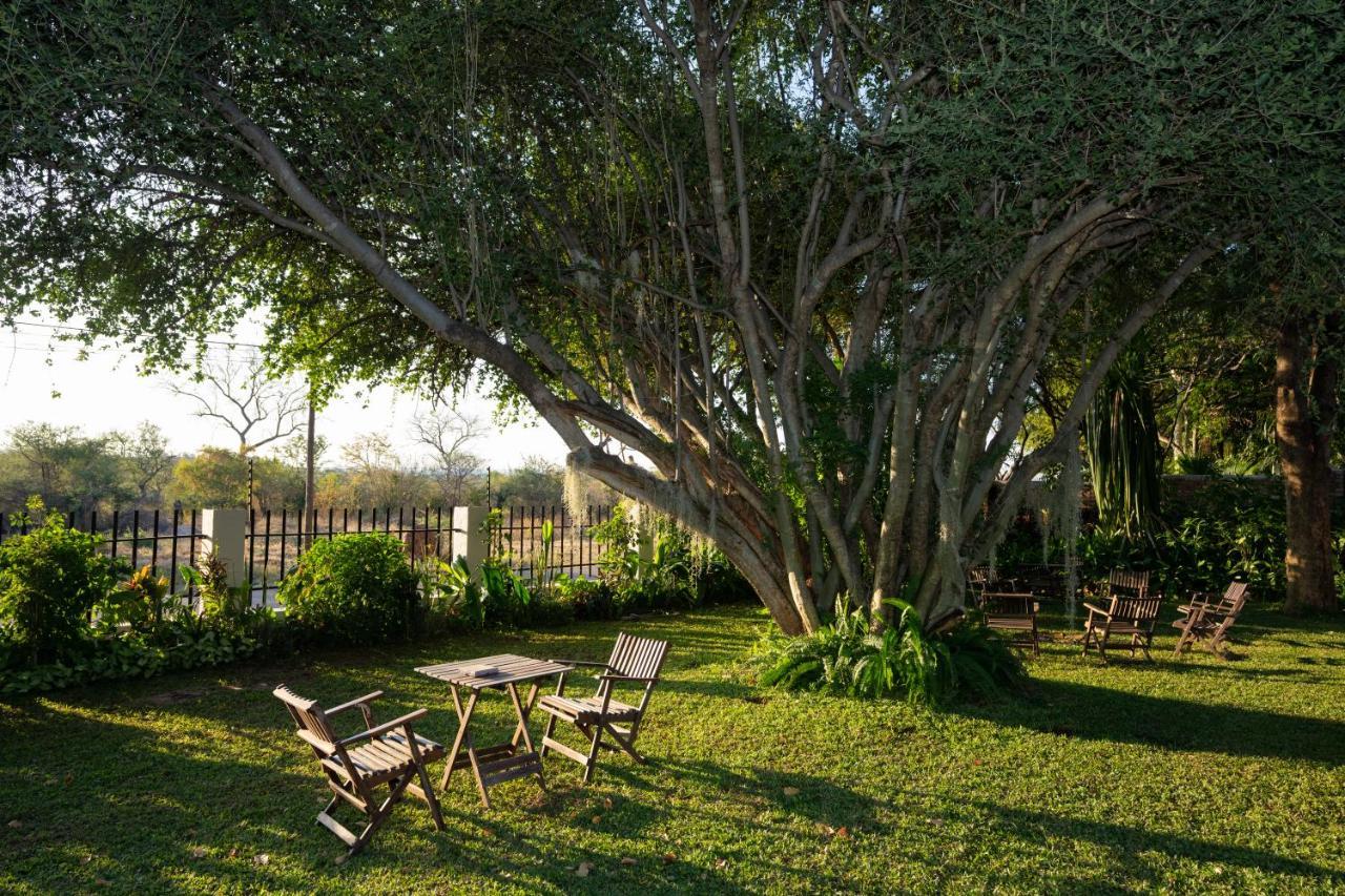 Drift Inn Victoria Falls Zewnętrze zdjęcie